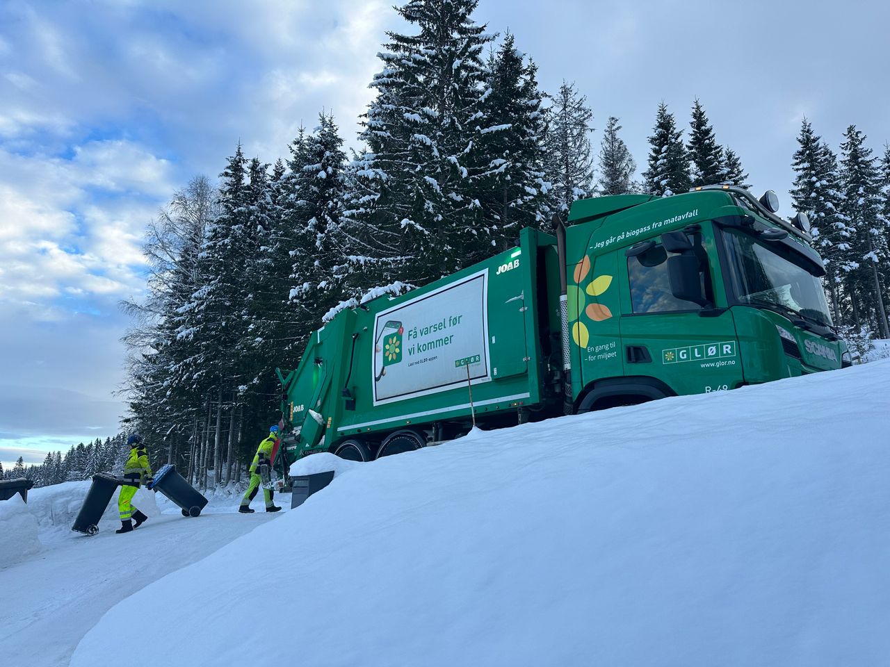 GLØRs renovatører i arbeid om vinteren